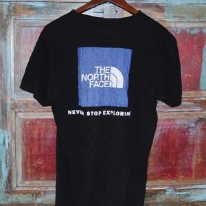 NORTH FACE black t-shirt